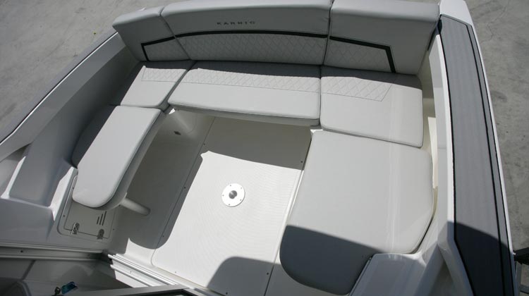 Continuous or 'L' or 'U' shape stern seating